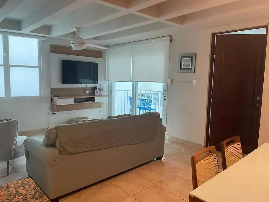 Beach Front 2 Bedroom 1 Bathroom Apt. سان خوان 0*,