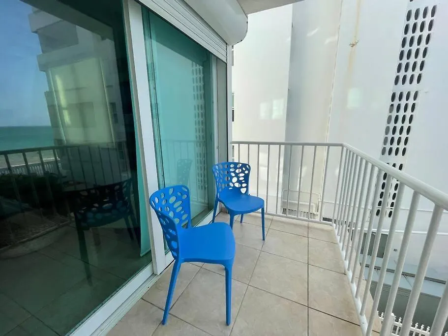 Beach Front 2 Bedroom 1 Bathroom Apt. سان خوان بورتوريكو